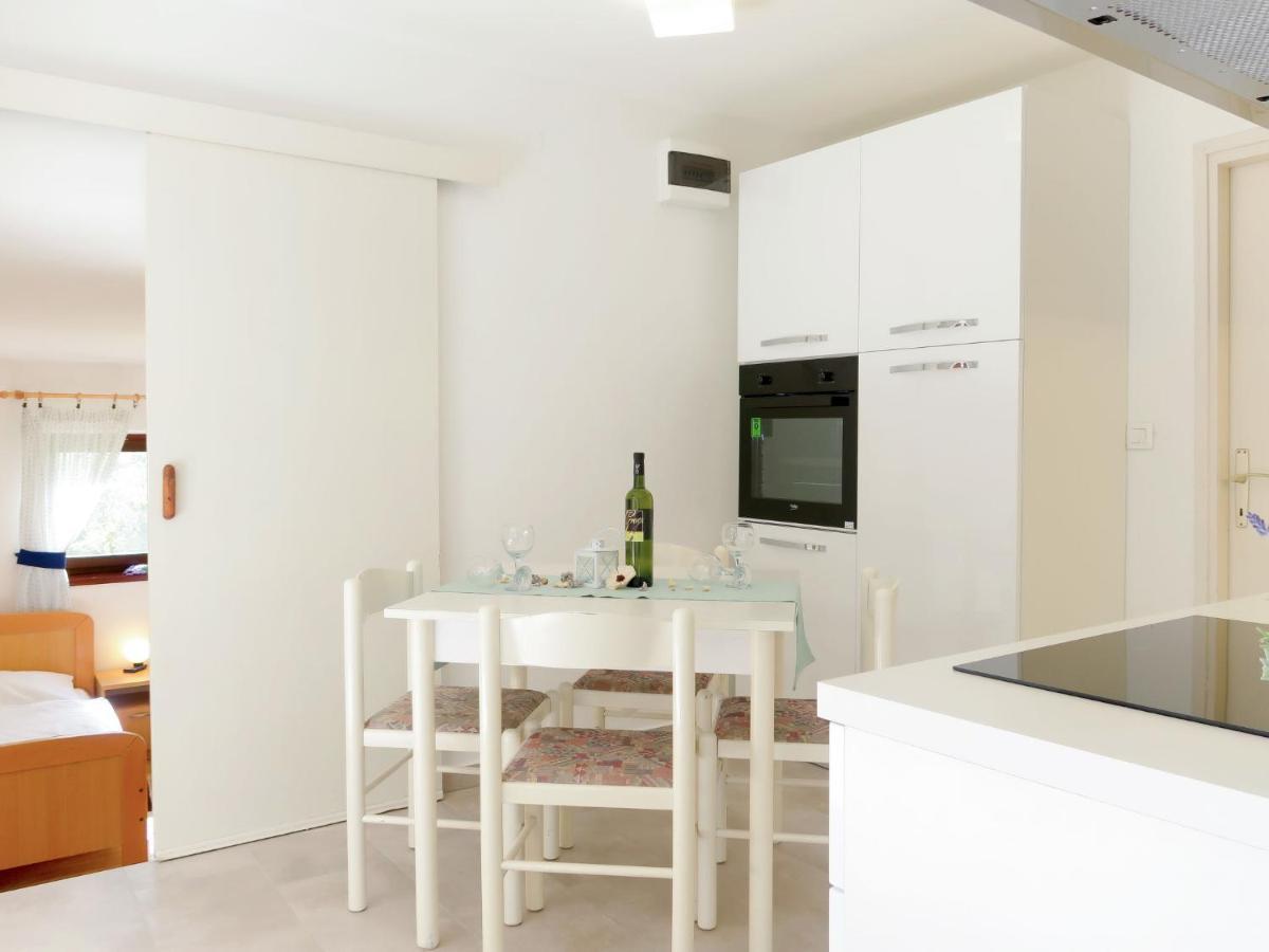 Apartment Jurkovic - Nji100 By Interhome Njivice
