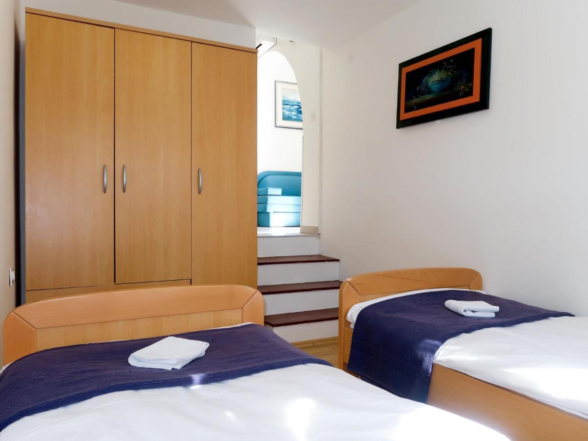 Jurkovic - Nji100 By Interhome Apartment