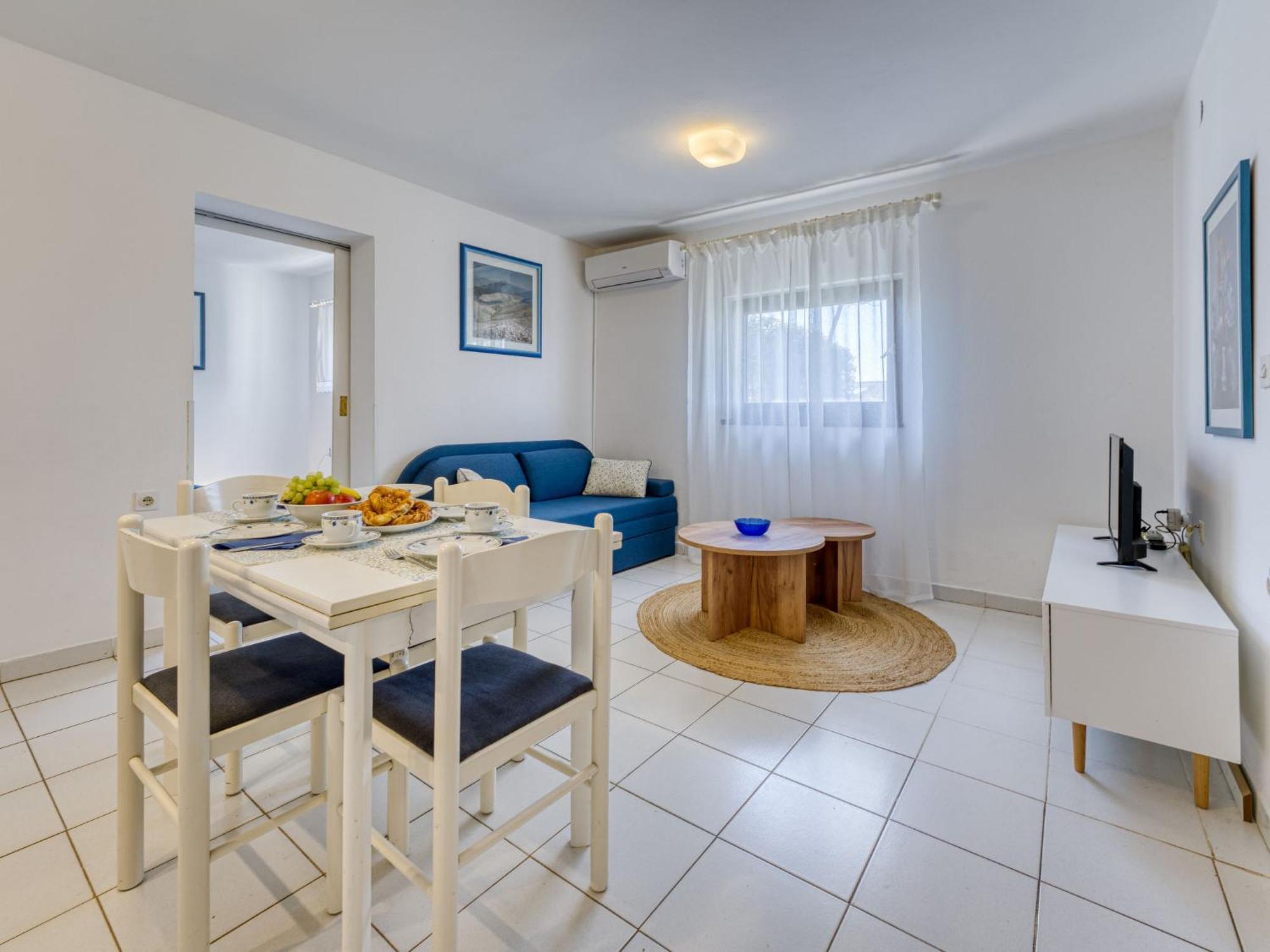 Jurkovic - Nji100 By Interhome *