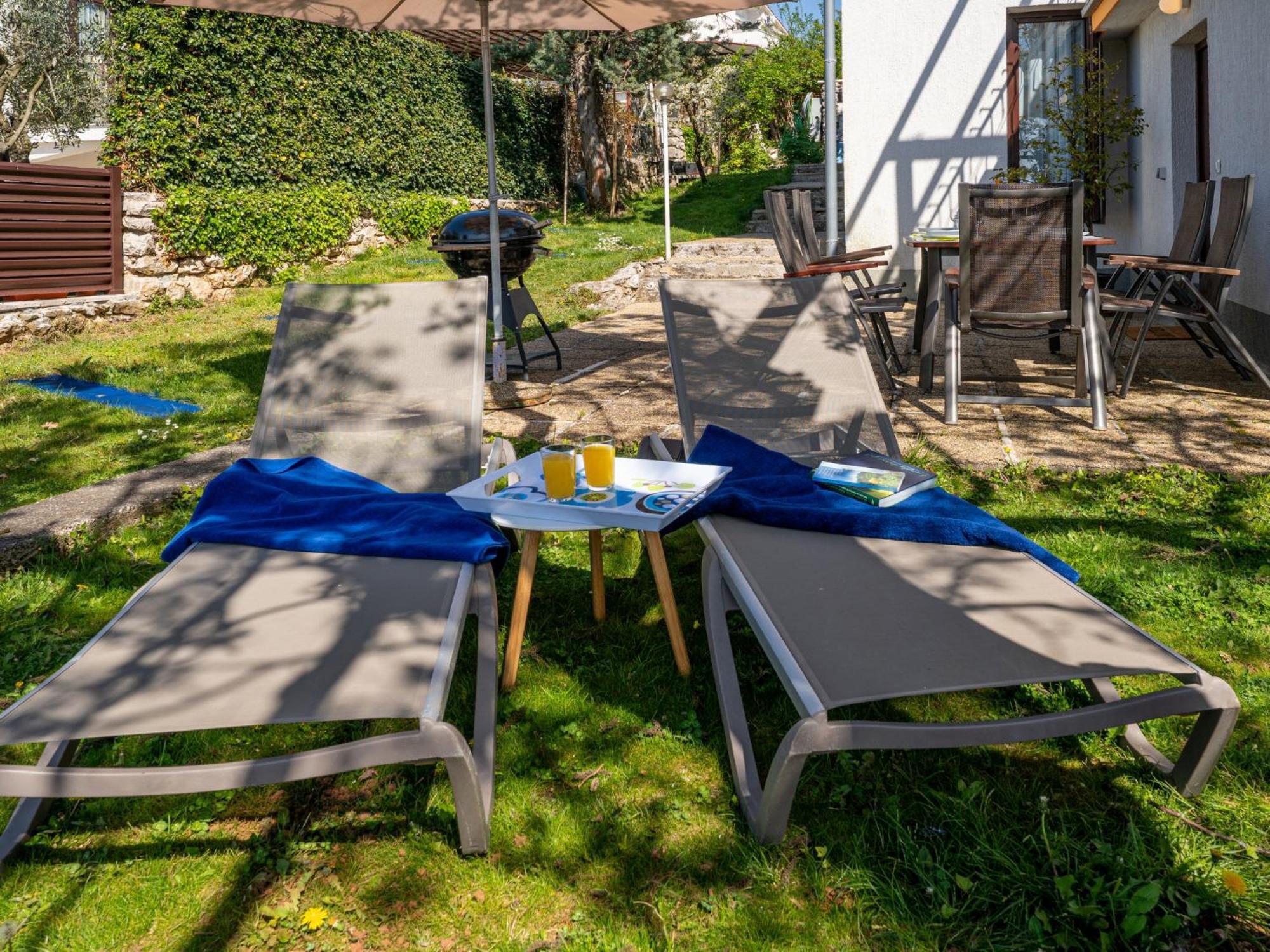 Jurkovic - Nji100 By Interhome Njivice